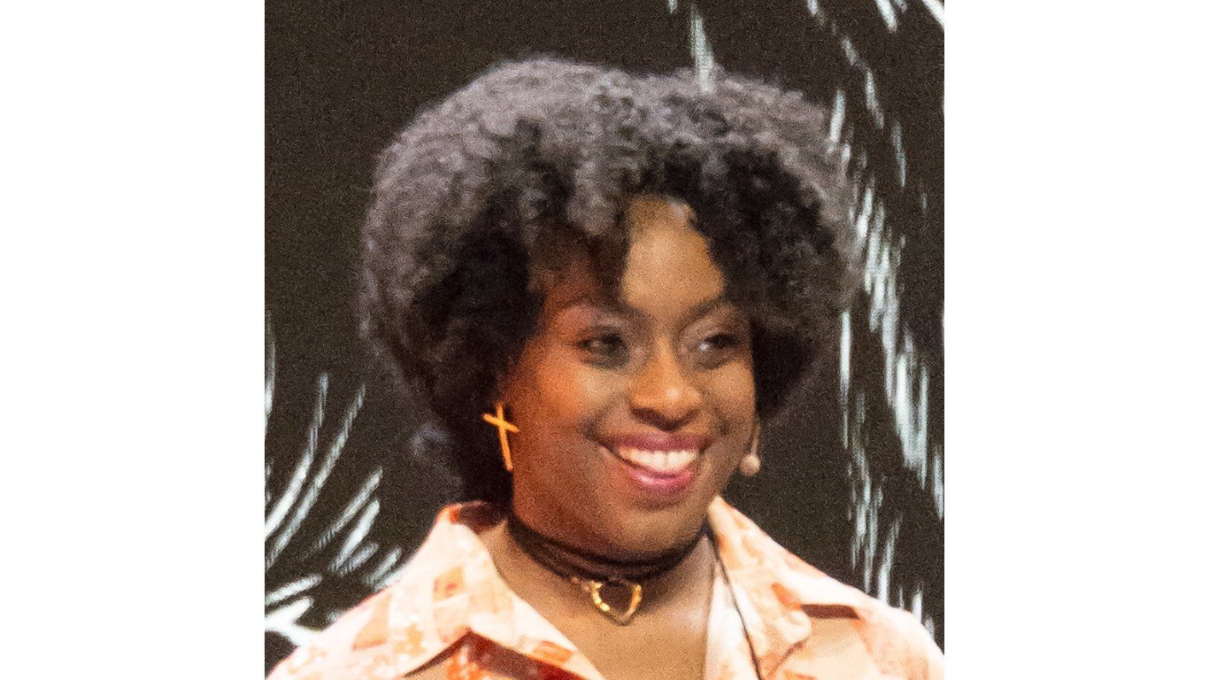 2020 - Chimamanda Ngozi Adichie (sq cropped) (cropped) by Carlos Figueroa