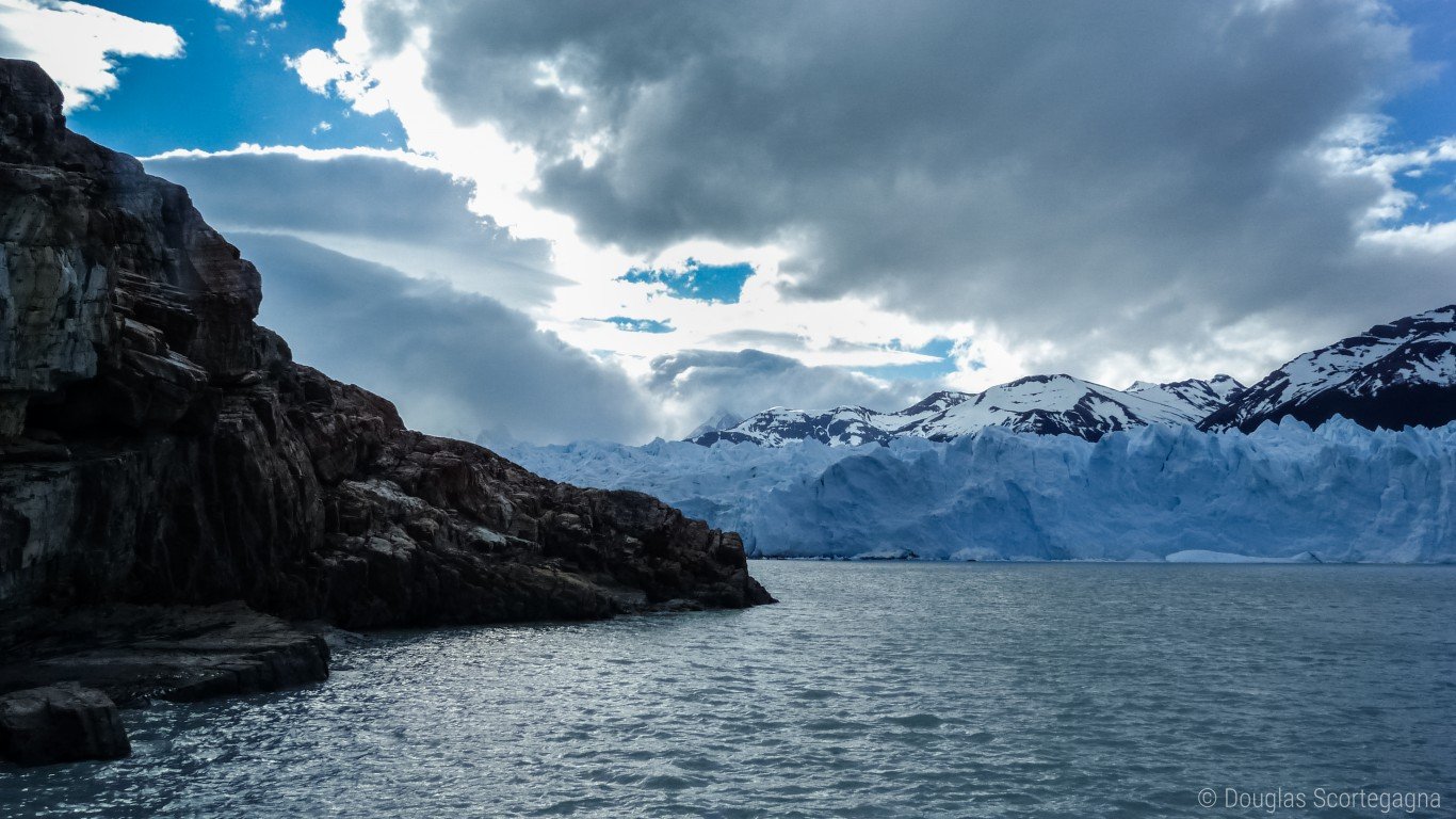 Perito Moreno by Douglas Scortegagna