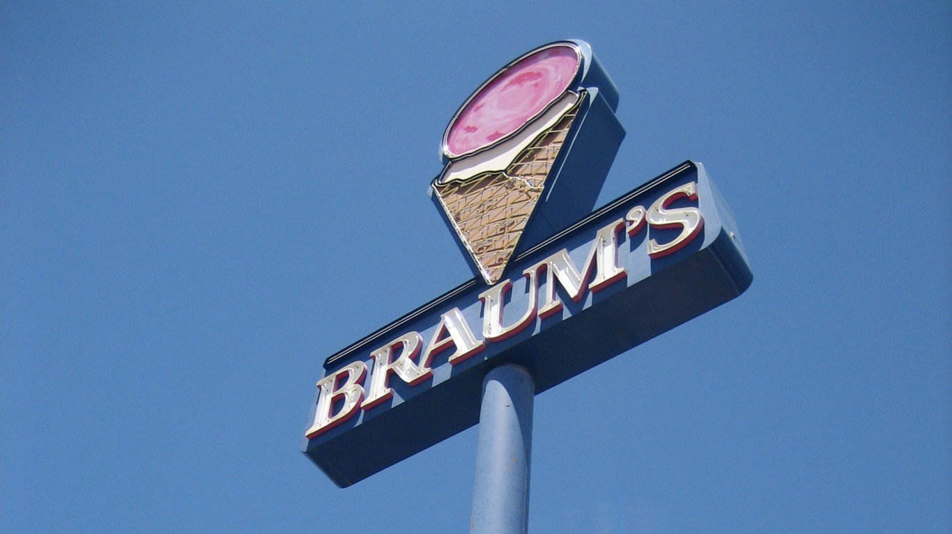 Braum's by Eugene Kim