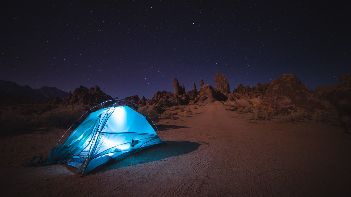 Camping in Alabama Hills by A Silly Person