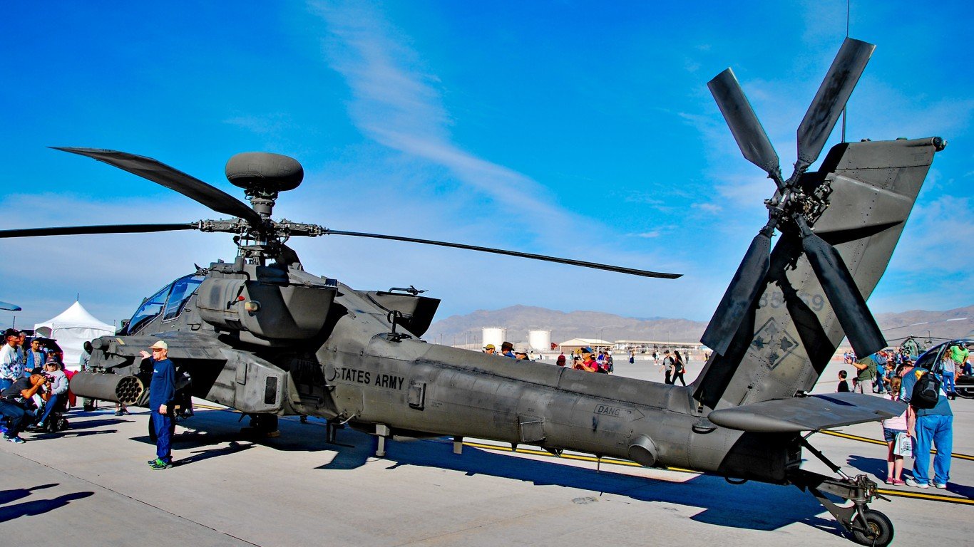 Boeing AH-64E Apache by Tomu00c3u0083u00c2u00a1s Del Coro