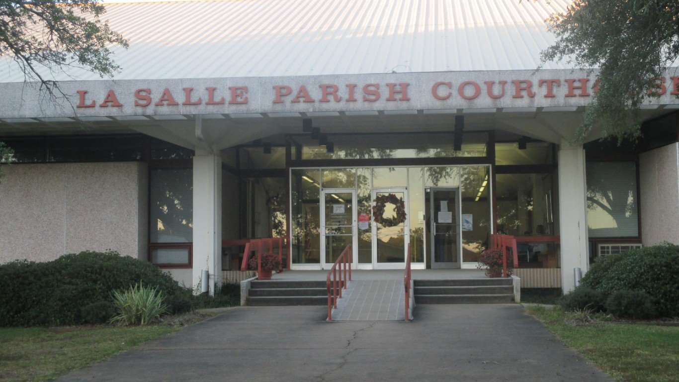 La Salle Parish, Louisiana Courthouse in Jena IMG 8360 by Billy Hathorn
