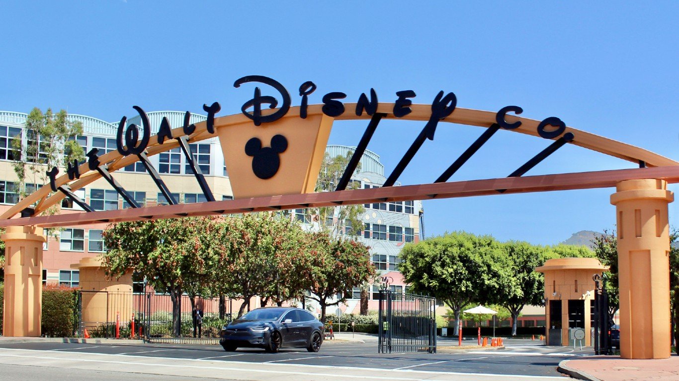 Walt Disney Studios Alameda Entrance by Coolcaesar