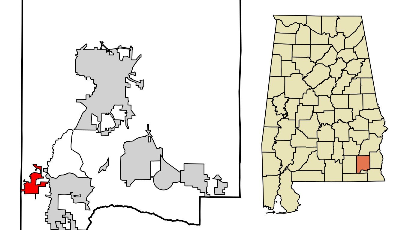 Location of Level Plains in Dale County, Alabama by DemocraticLuntz