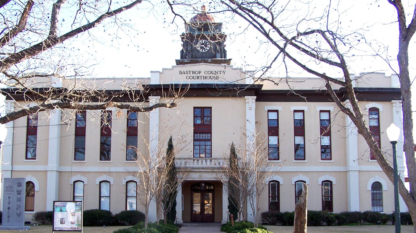 Bastrop courthouse by Larry D. Moore