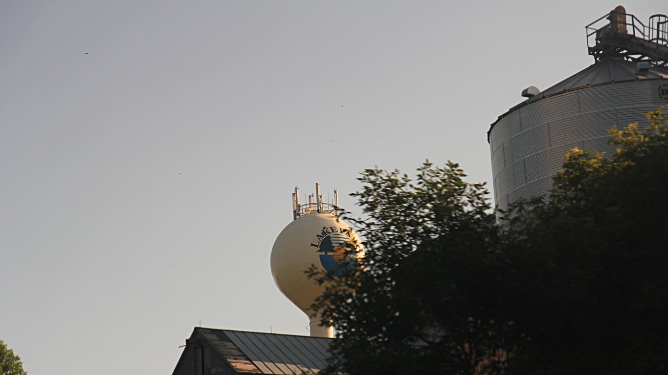 Lake Park MN water tower by Royalbroil