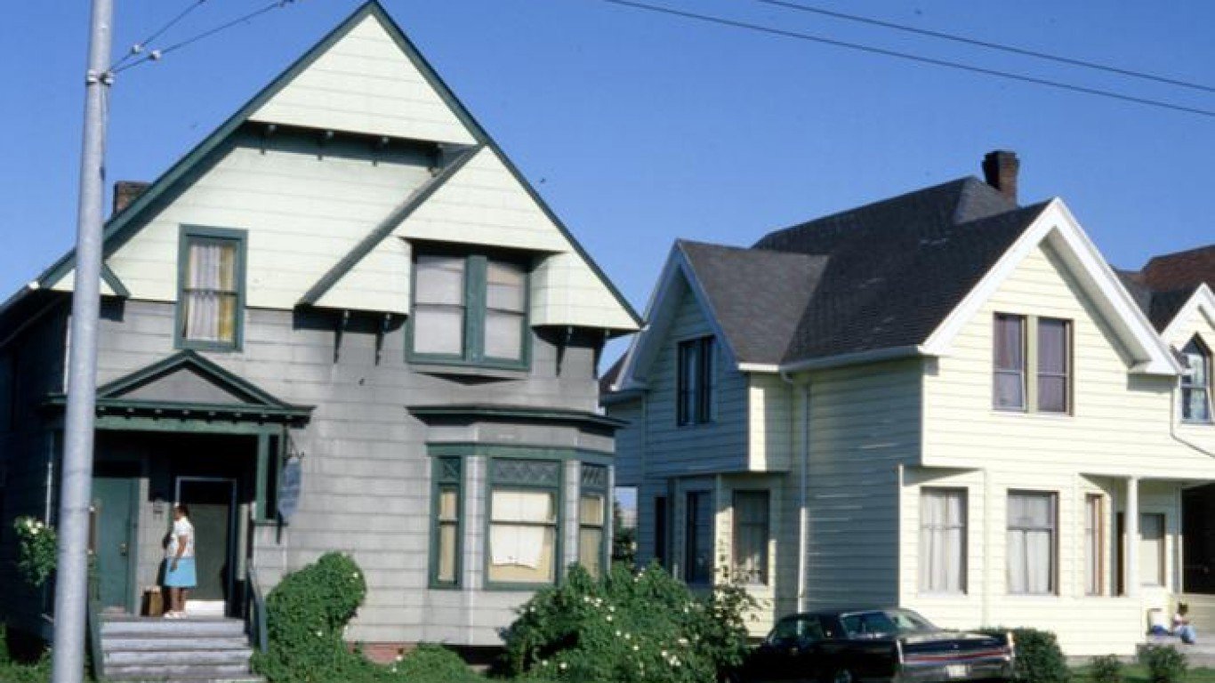Houses near 23rd & Yesler, cir... by Seattle Municipal Archives