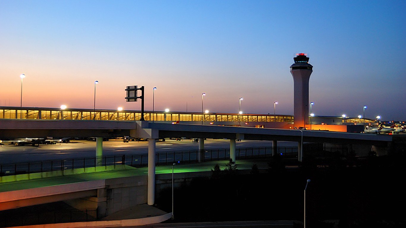 Detroit Metropolitan Wayne County Airport DTW by Dehk