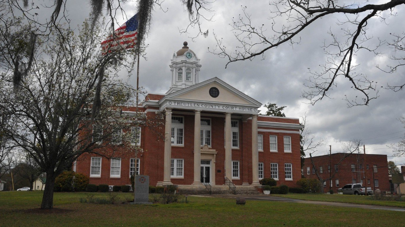 TREUTLEN COUNTY COURTHOUSE by JERRYE & ROY KLOTZ MD