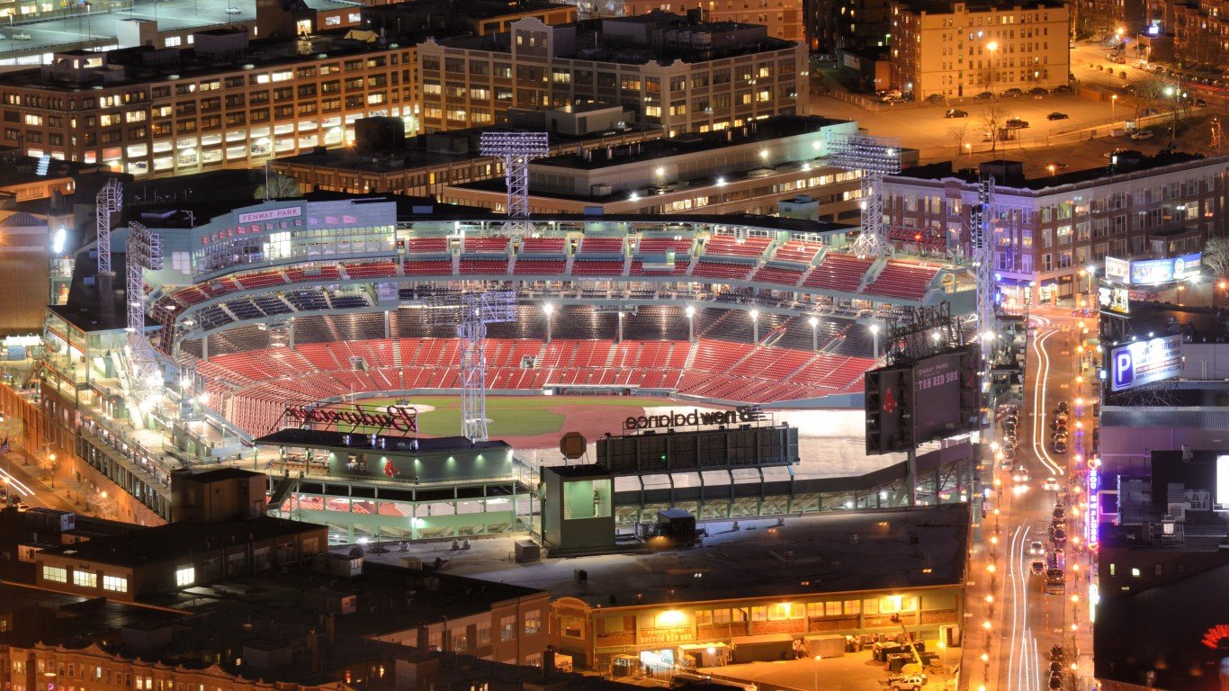 14 Baltimore Oriolesat Fenway Park Stock Photos, High-Res Pictures, and  Images - Getty Images