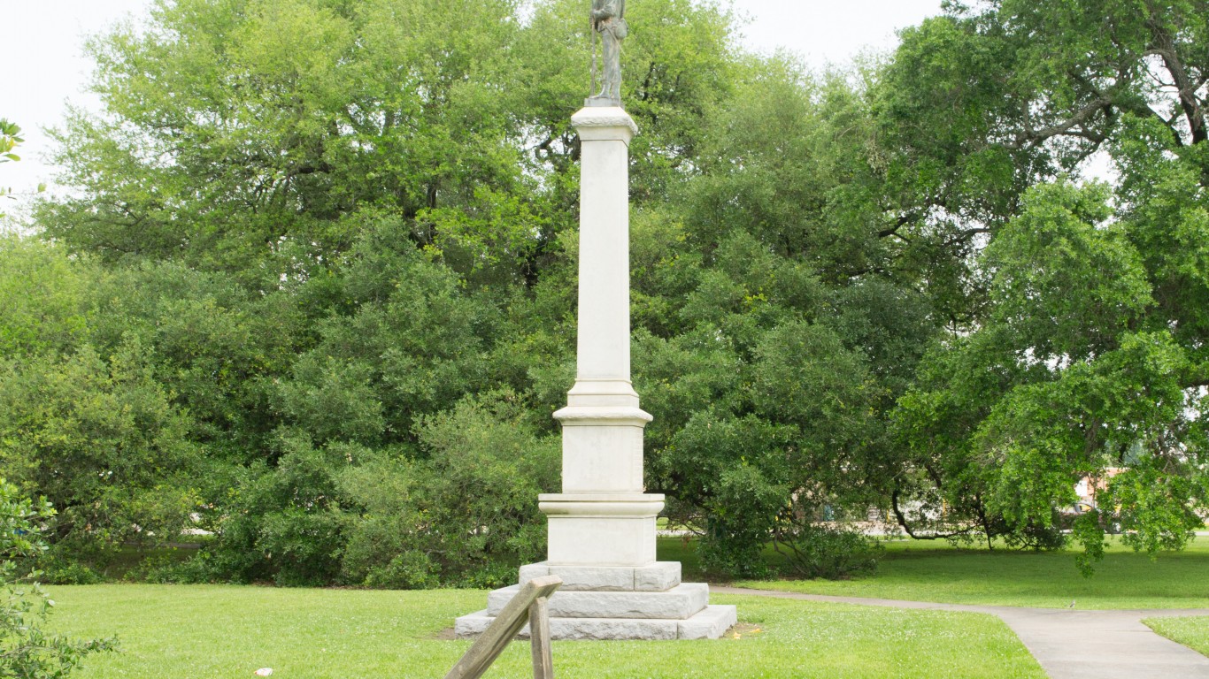 Monument to "Our Confederate S... by Patrick Feller