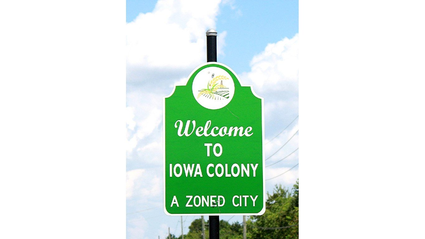 Iowa Colony by 2C2K Photography