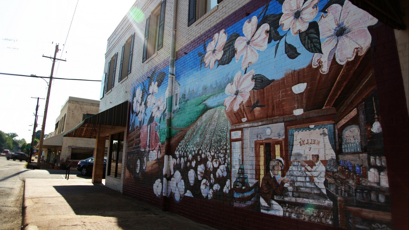 Boom or Bust Byway: Mural in D... by Shreveport-Bossier Convention and Tourist Bureau
