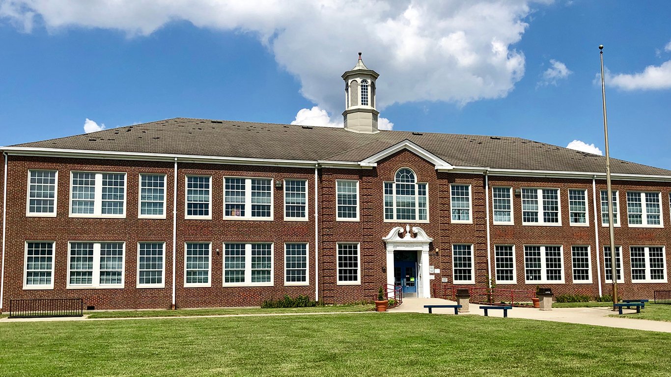 Lafayette High School (Lexington, KY) in August 2019 by Fourthords