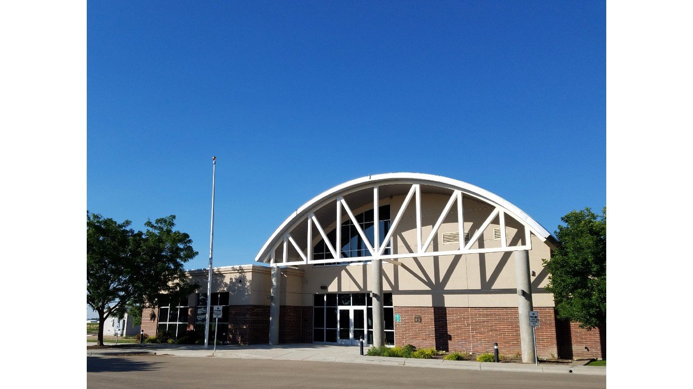 Terminal Building (Caldwell Industrial Airport) by Tamanoeconomico