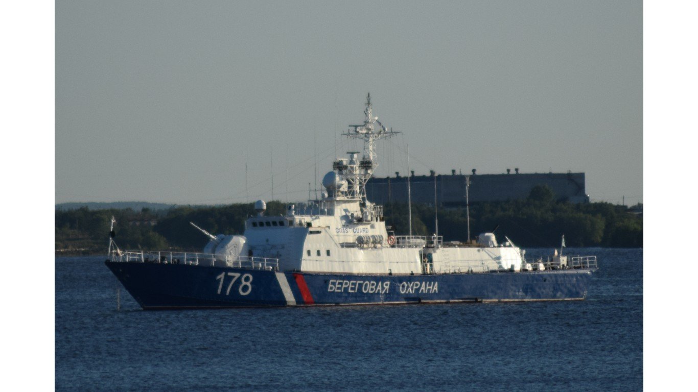 Syktyvkar ship 178 by Sasha Krotov