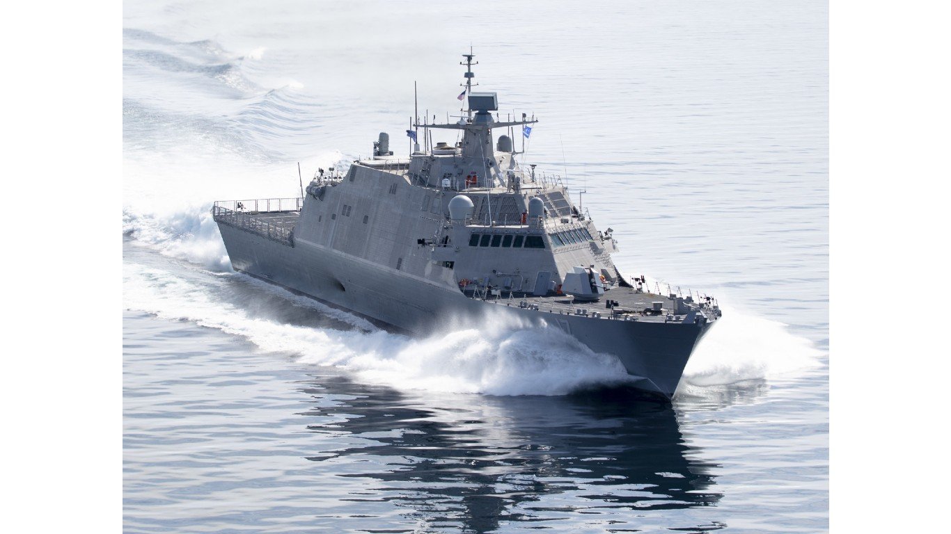 Lockheed Martin LCS 17 (48301133431) (cropped) by Naval Surface Warriors