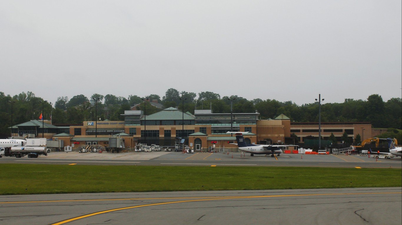 Westchester County Airport - J... by formulanone