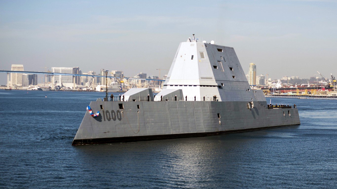 USS Zumwalt (DDG 1000) arrives... by Official U.S. Navy Page