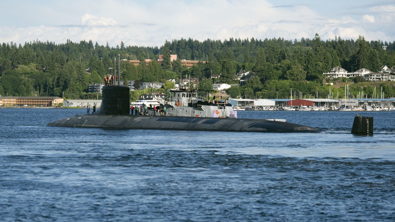 USS Seawolf (SSN 21) departs N... by Official U.S. Navy Page