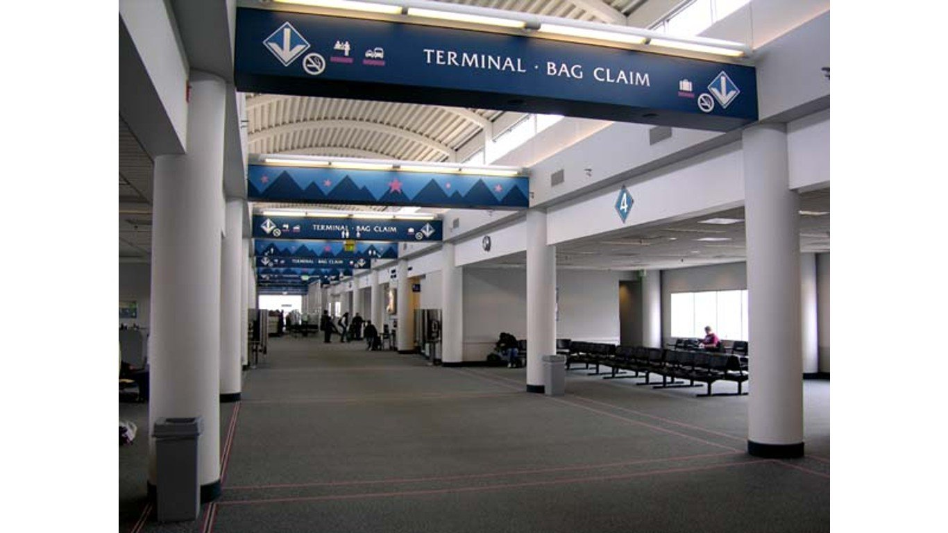 Roanoke Regional Airport Airside by Patriarca12