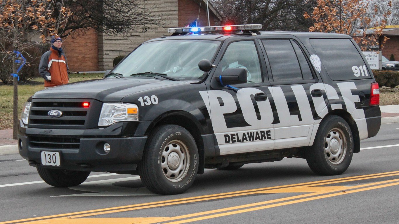Delaware Police Ford Expeditio... by Raymond Wambsgans