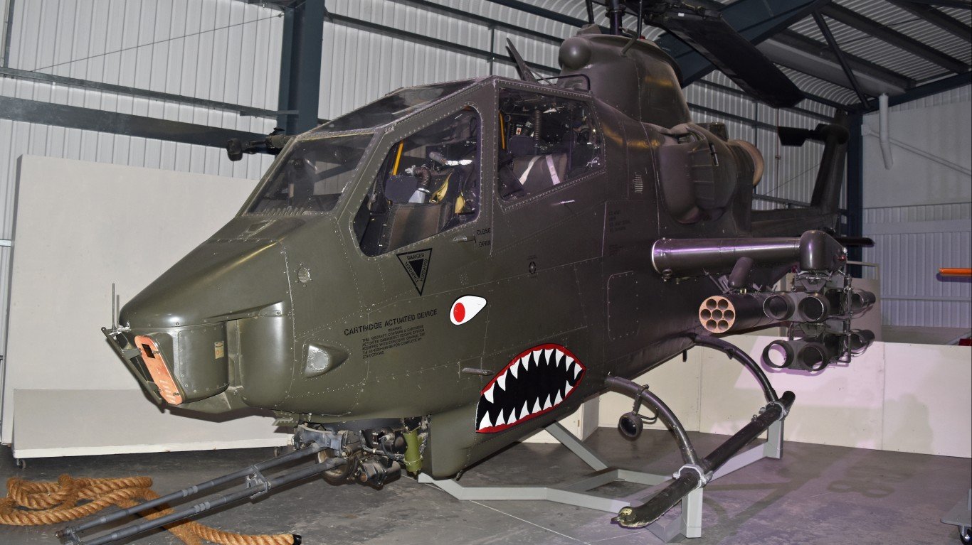 Bell AH-1F Cobra u00c3u00a2u00c2u0080u00c2u009870-15990u00c3u00a2u00c2u0080... by Alan Wilson