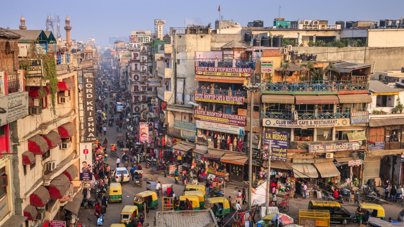 Main Bazar late afternoon, Paharganj known for its concentration of hotels, lodges, restaurants, dhabas and a wide variety of shops 