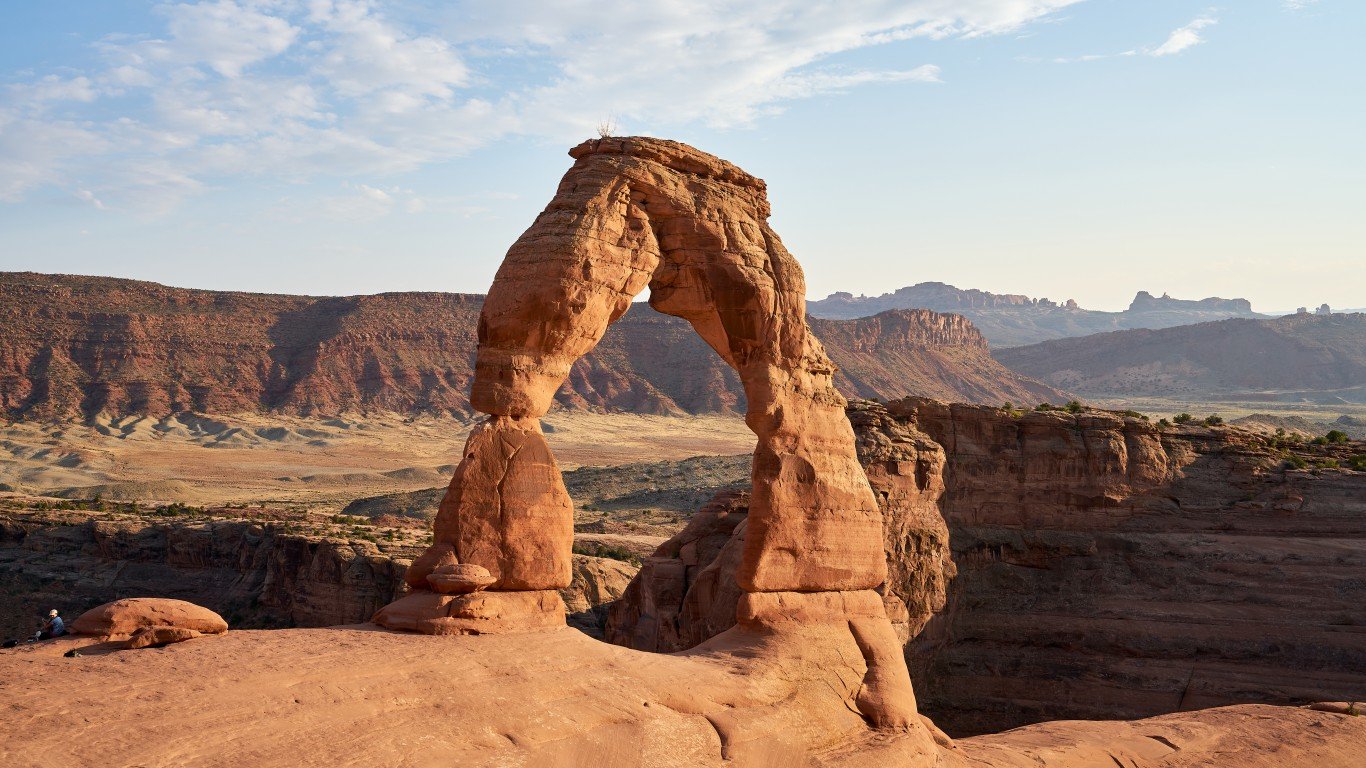 Delicate Arch, Utah by Pedro Szekely