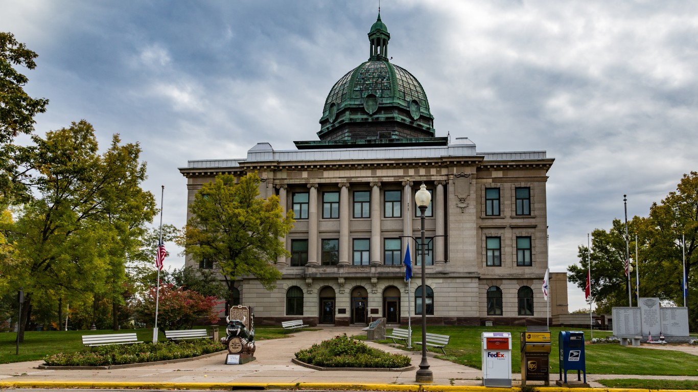Oneida County Courthouse, Rhin... by Tony Webster