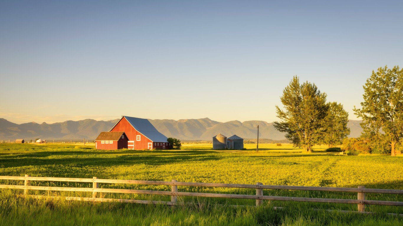 Countryside life гайд. Штат Монтана деревни. Штат Монтана ранчо. Ферма штат Монтана. Монтана сельское хозяйство штат.