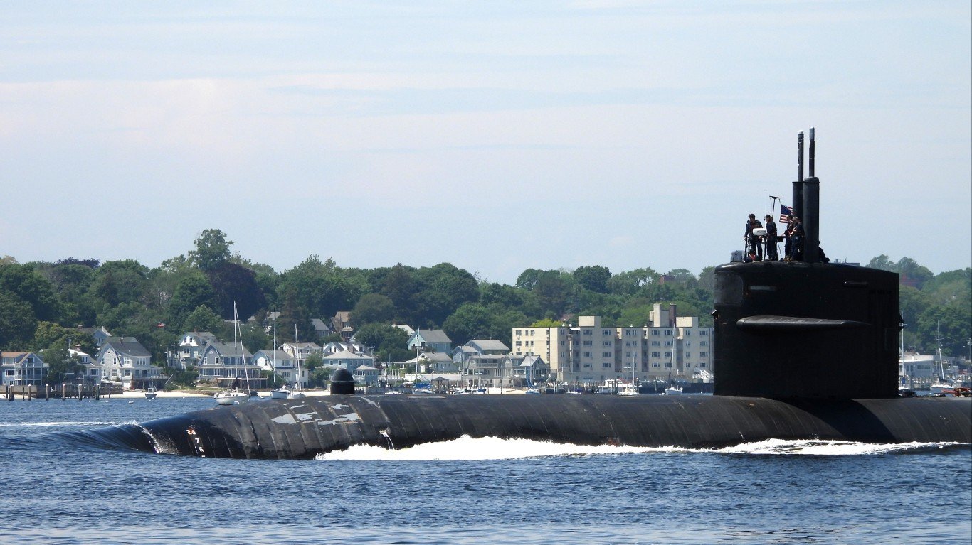 USS Providence (SSN 719) trans... by Official U.S. Navy Page