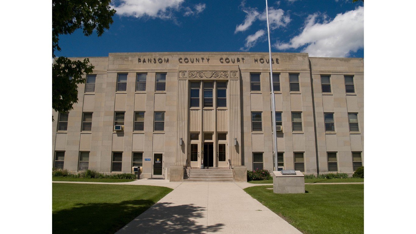 Ransom County Courthouse 2008 by Andrew Filer