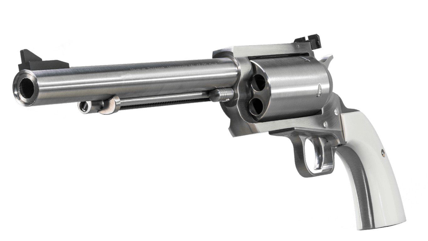 Магнум 9.8. Револьвер 45-70. Револьвер BFR. Magnum research BFR 45-70 government револьвер. Магнум 45 70 Revolver.