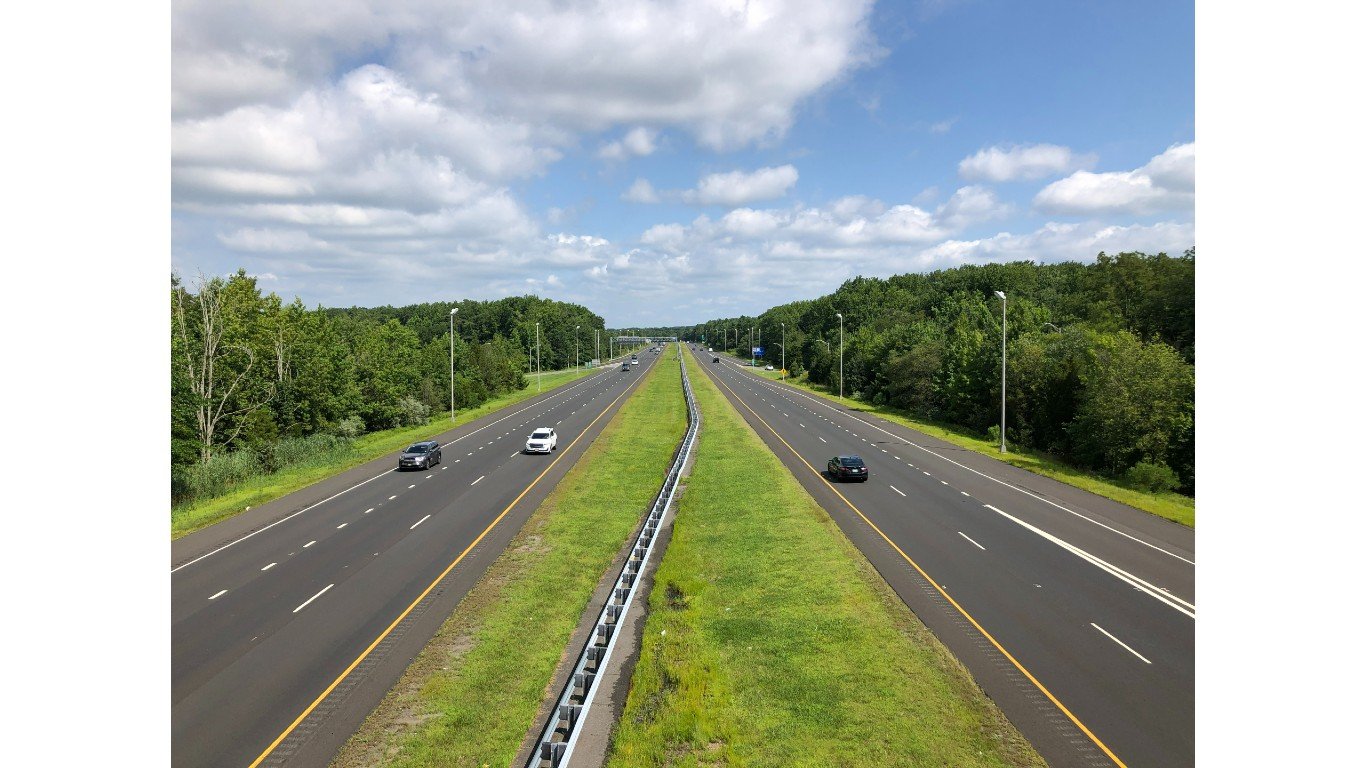 2021-07-30 10 38 05 View north along New Jersey State Route 18 from the overpass for Monmouth County Route 14 (West Park Avenue) in Ocean Township, Monmouth County, New Jersey by Famartin