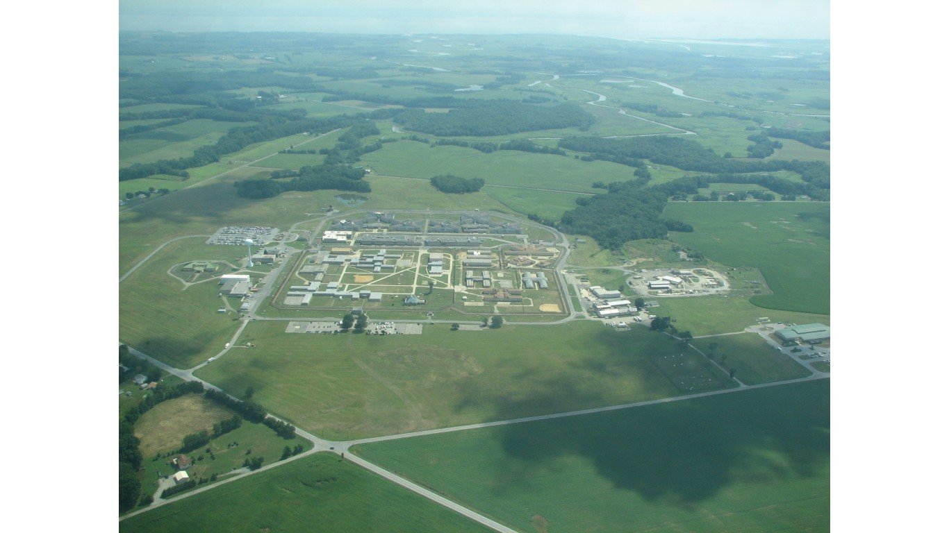 Smyrna Correctional Center, Delaware by trconrad2001