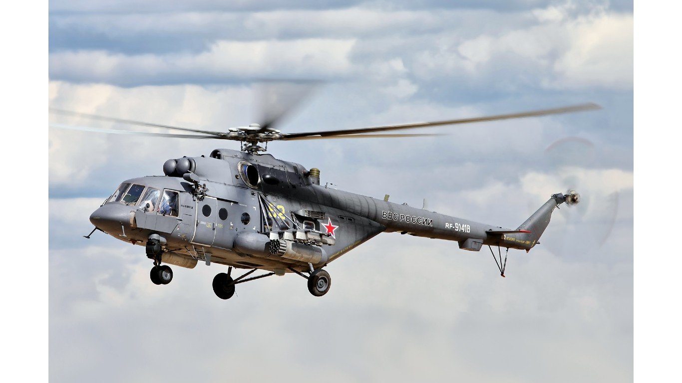 Russian Air Force Mil Mi-17 yellow 62 by Vitaly V. Kuzmin