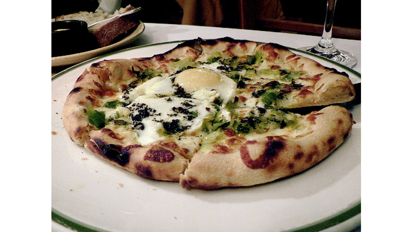 Chez Panisse pizza by stu_spivack