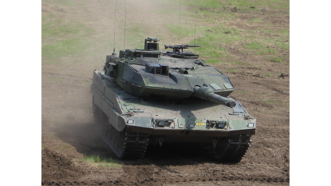Strv122 3 cropped by Anders Lageru00e5s