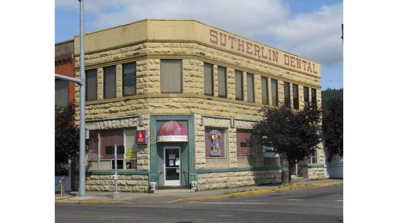 Sutherlin Bank Building  by publichall