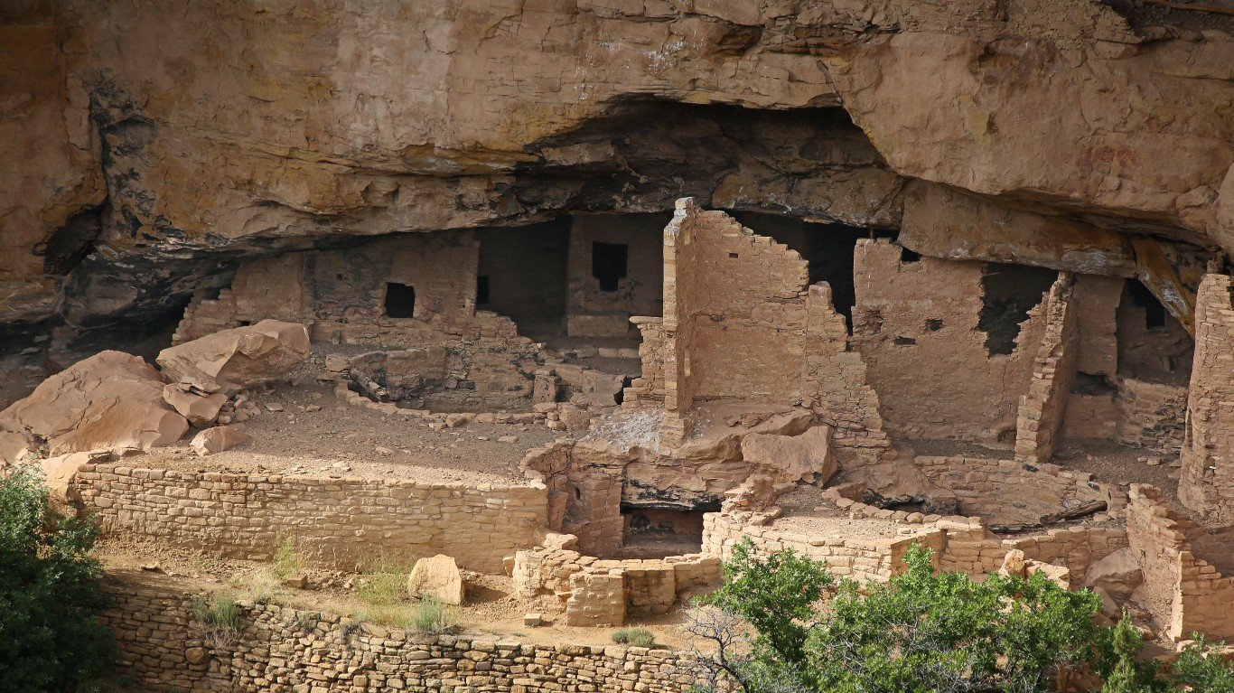 Pueblo Cliff Dwellings by tomsaint