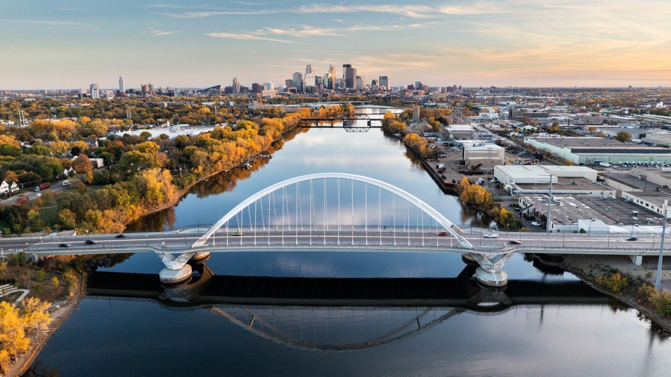 Minnesota | Aerial view of Minneapolis and the Lowry Avenue bridge