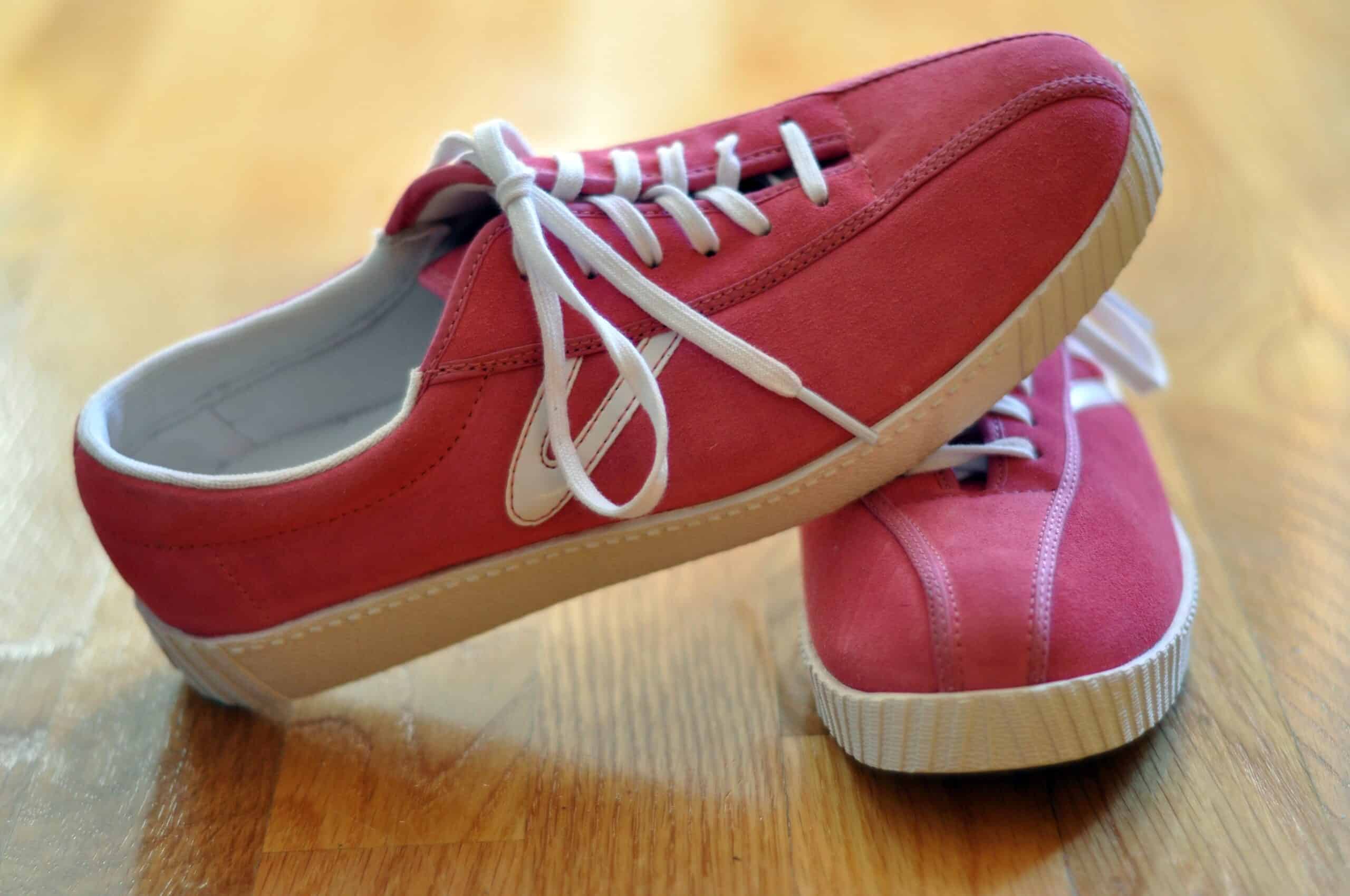 Pink suede Tretorn tennis shoes