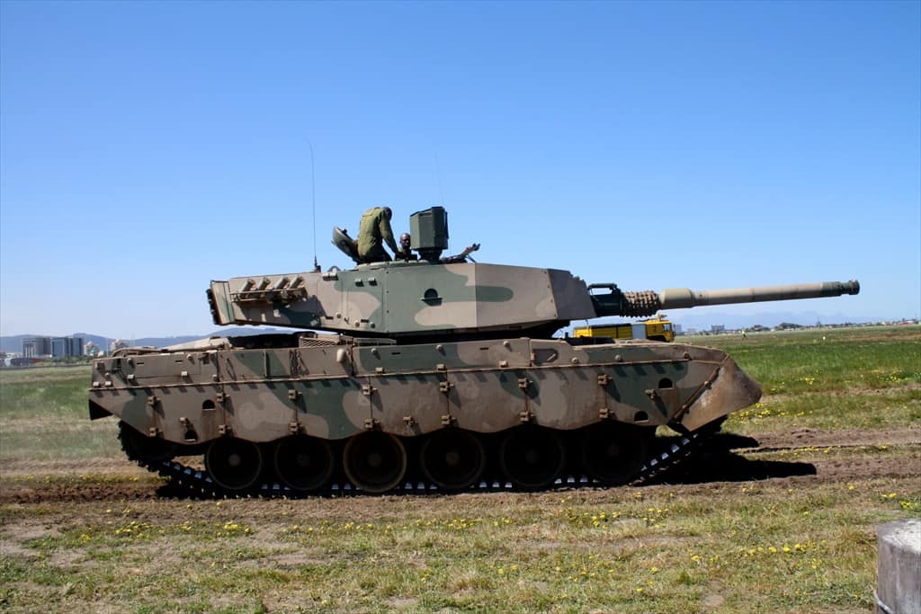 Olifant Mk 2 Tank by Bob Adams
