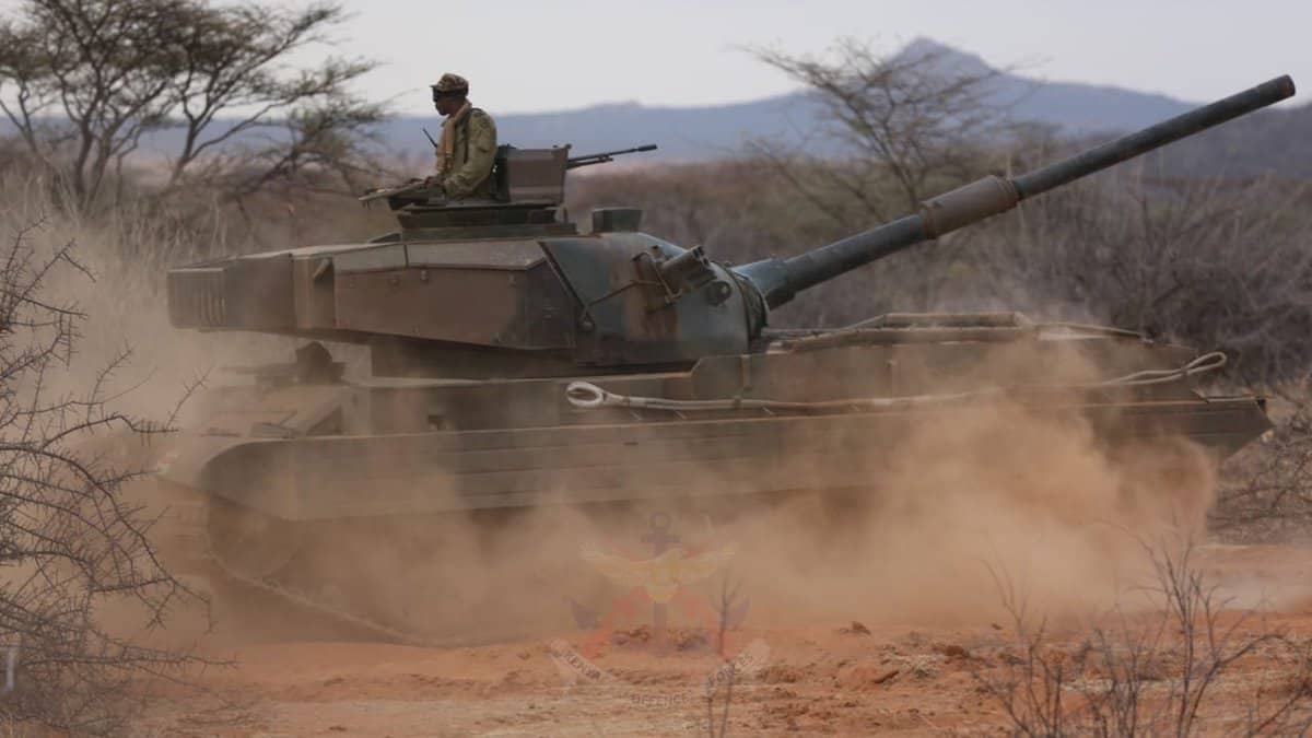Kenyan Vickers MK3 Tank by Doge