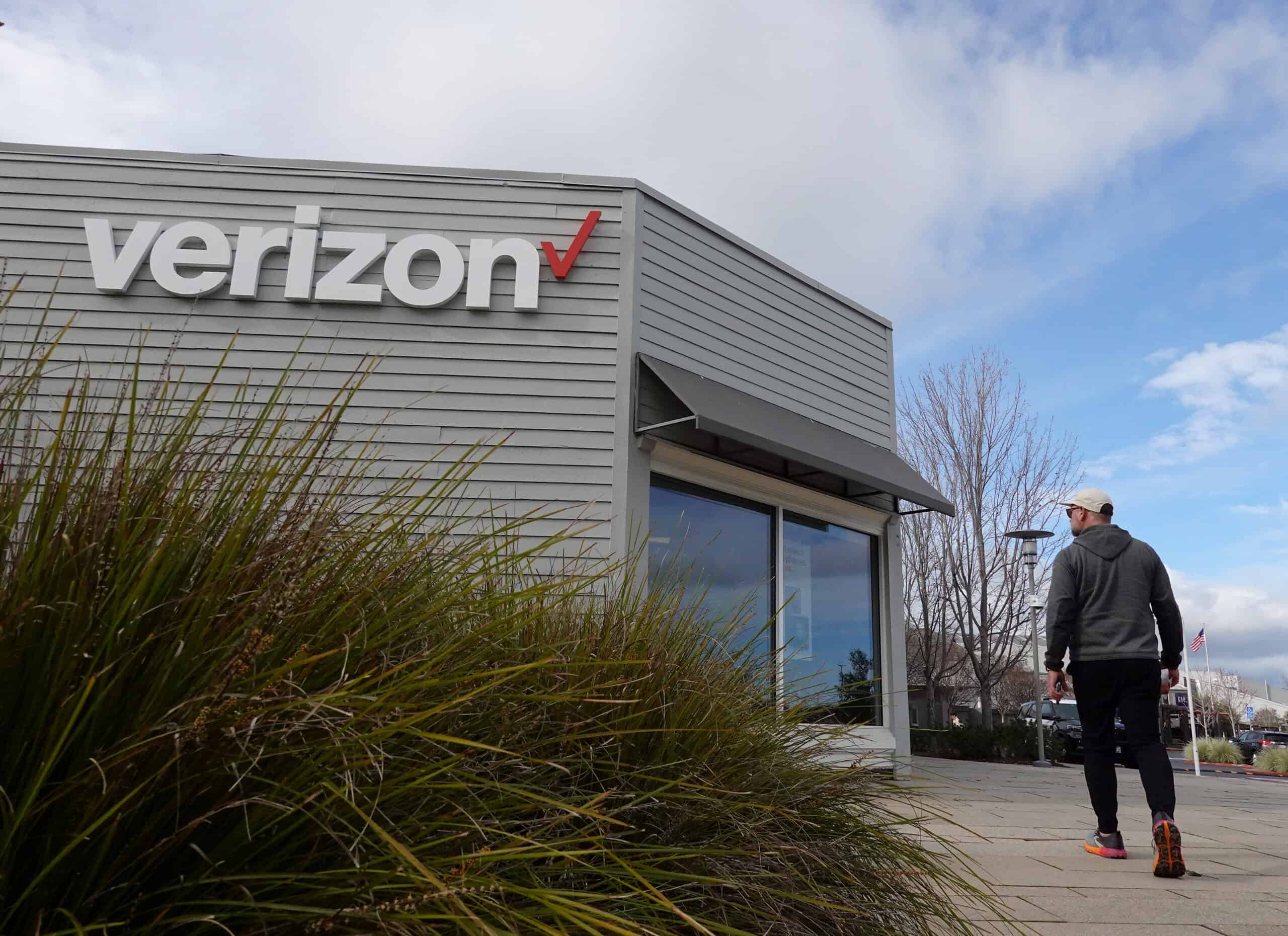 Verizon To Report Quarterly Earnings