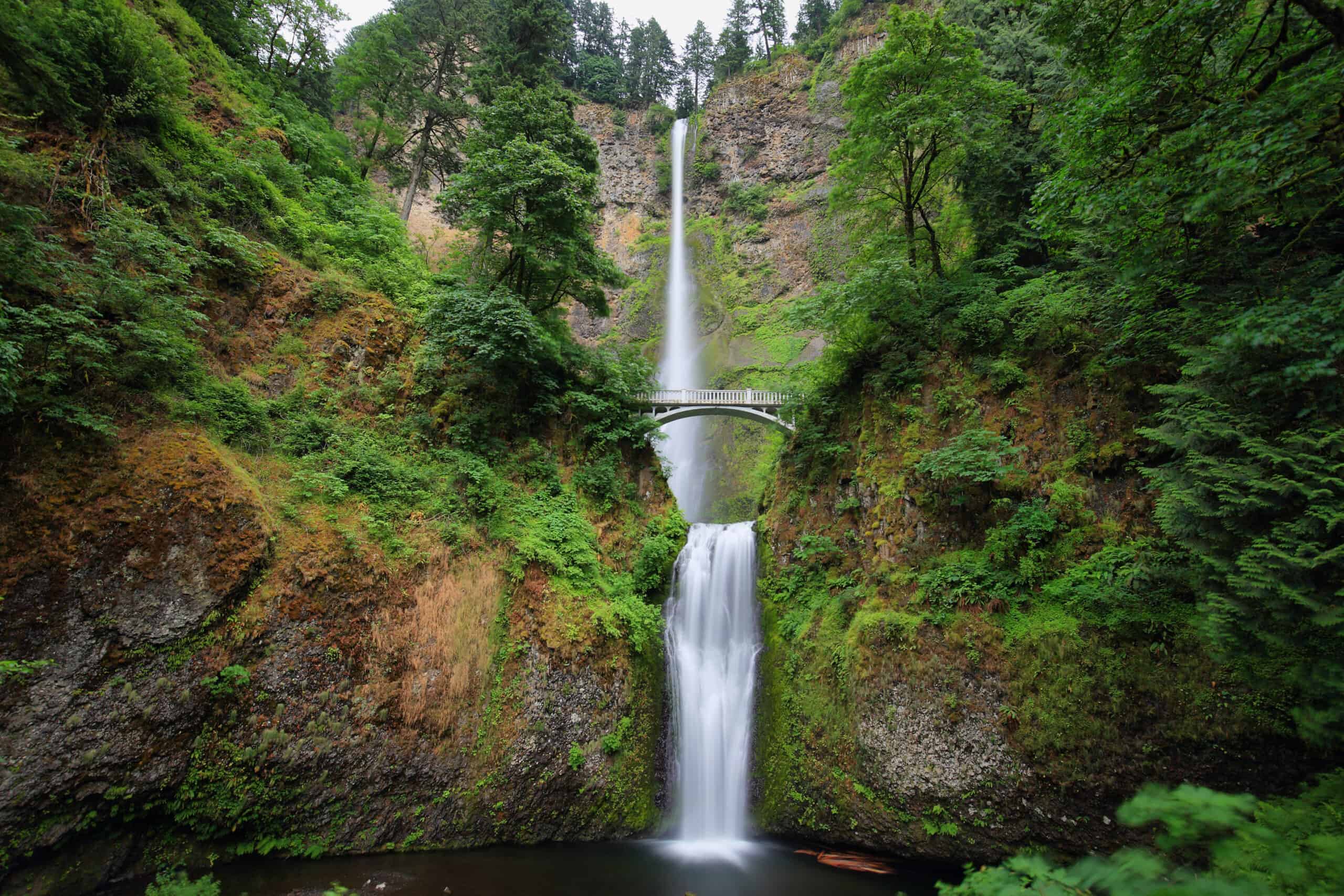 Multnomah Falls waterfall, Oregon