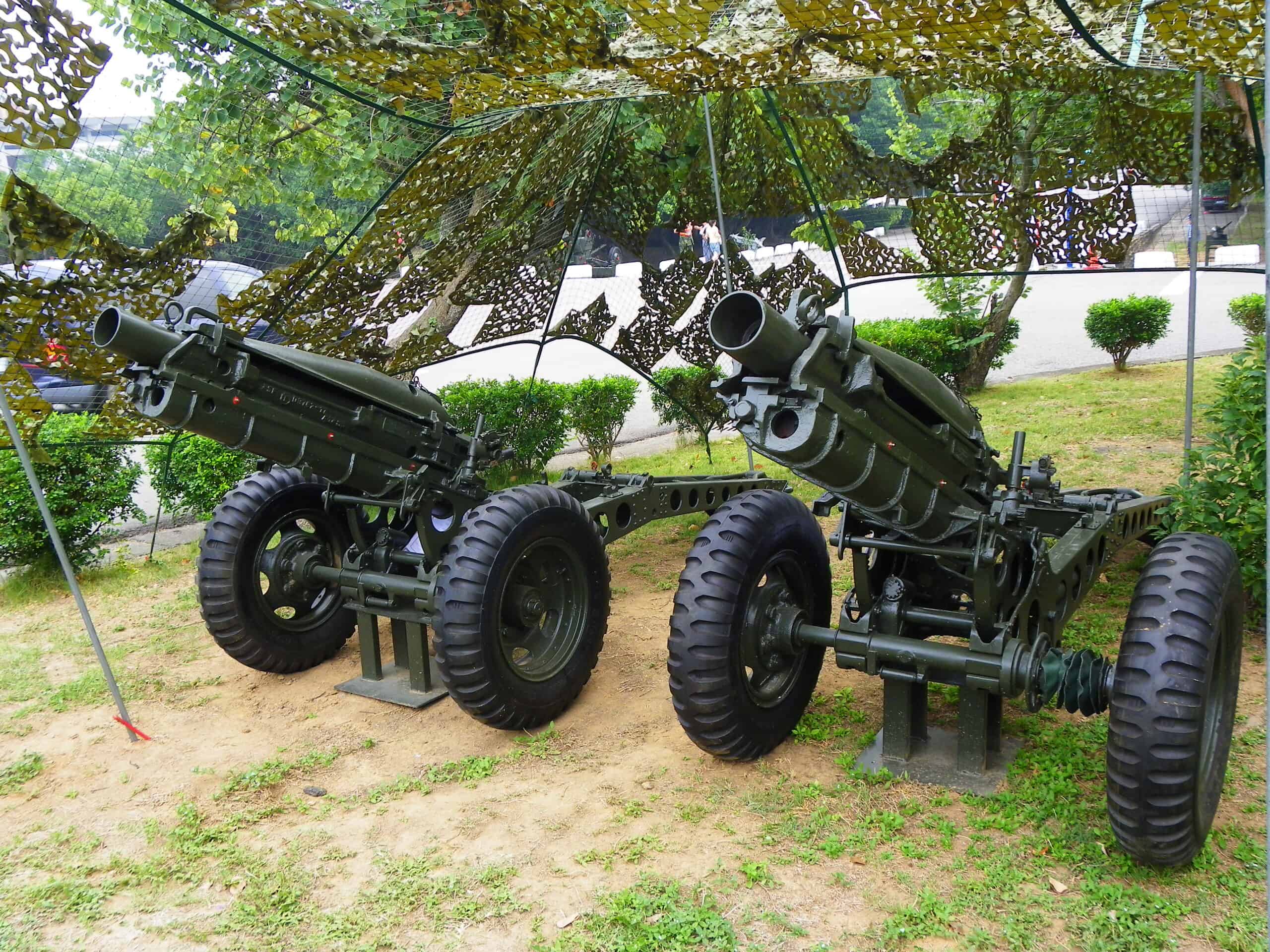 Two M116 75mm Howitzers in Chengkungling by u7384u53f2u751f