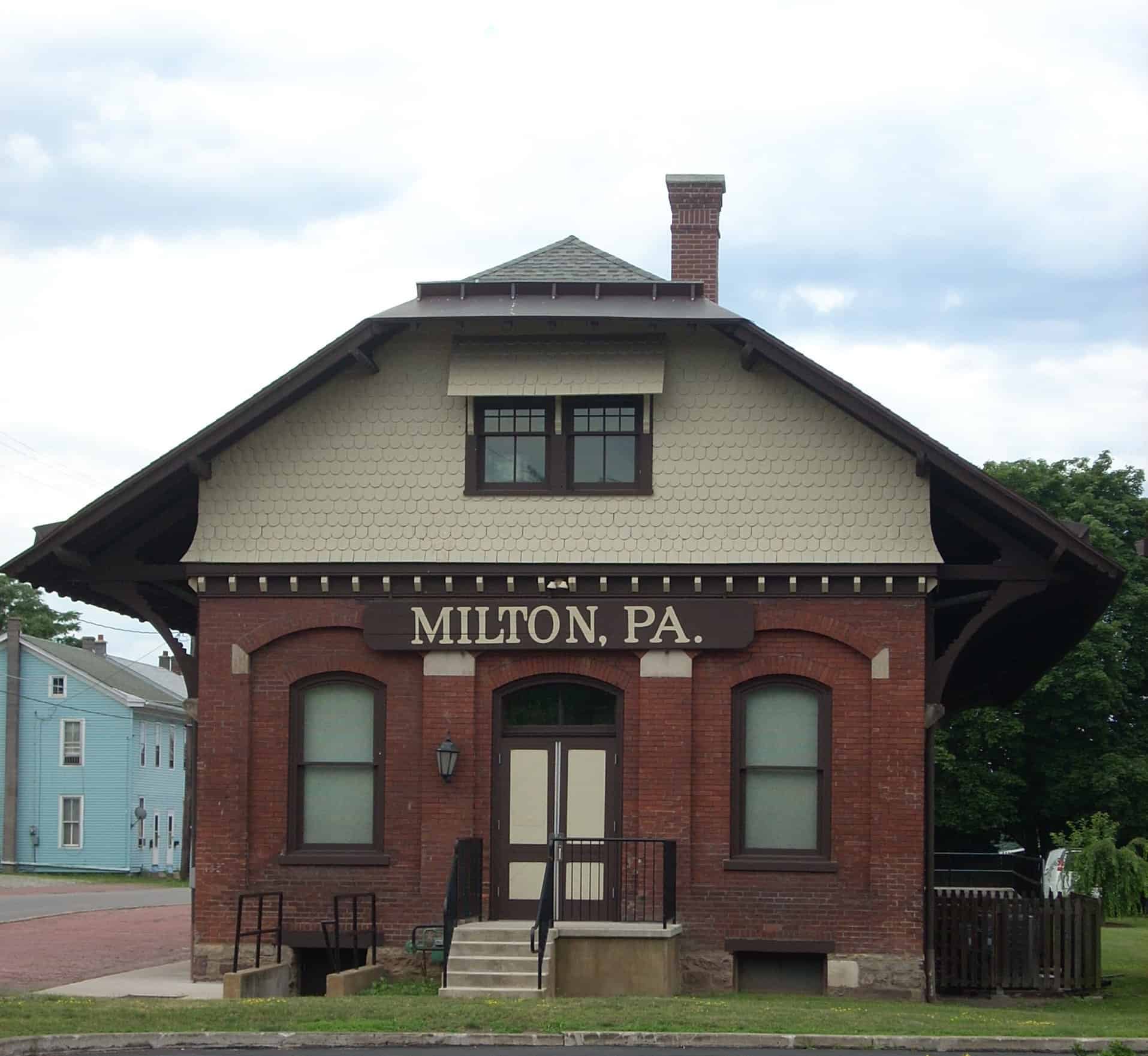 Milton, PA RR by Dincher