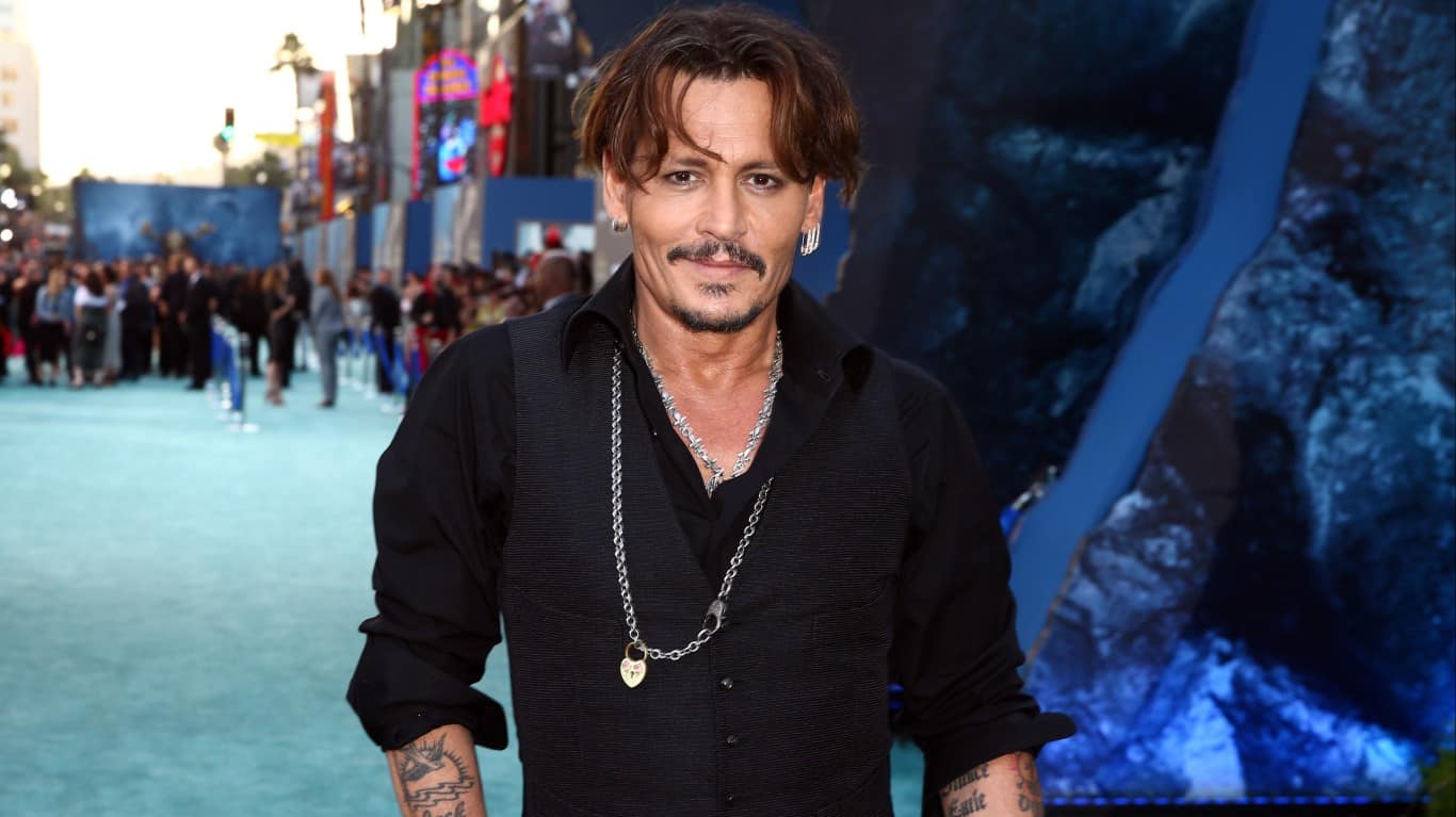 Johnny Depp 2017 | Premiere Of Disney's "Pirates Of The Caribbean: Dead Men Tell No Tales" - Red Carpet